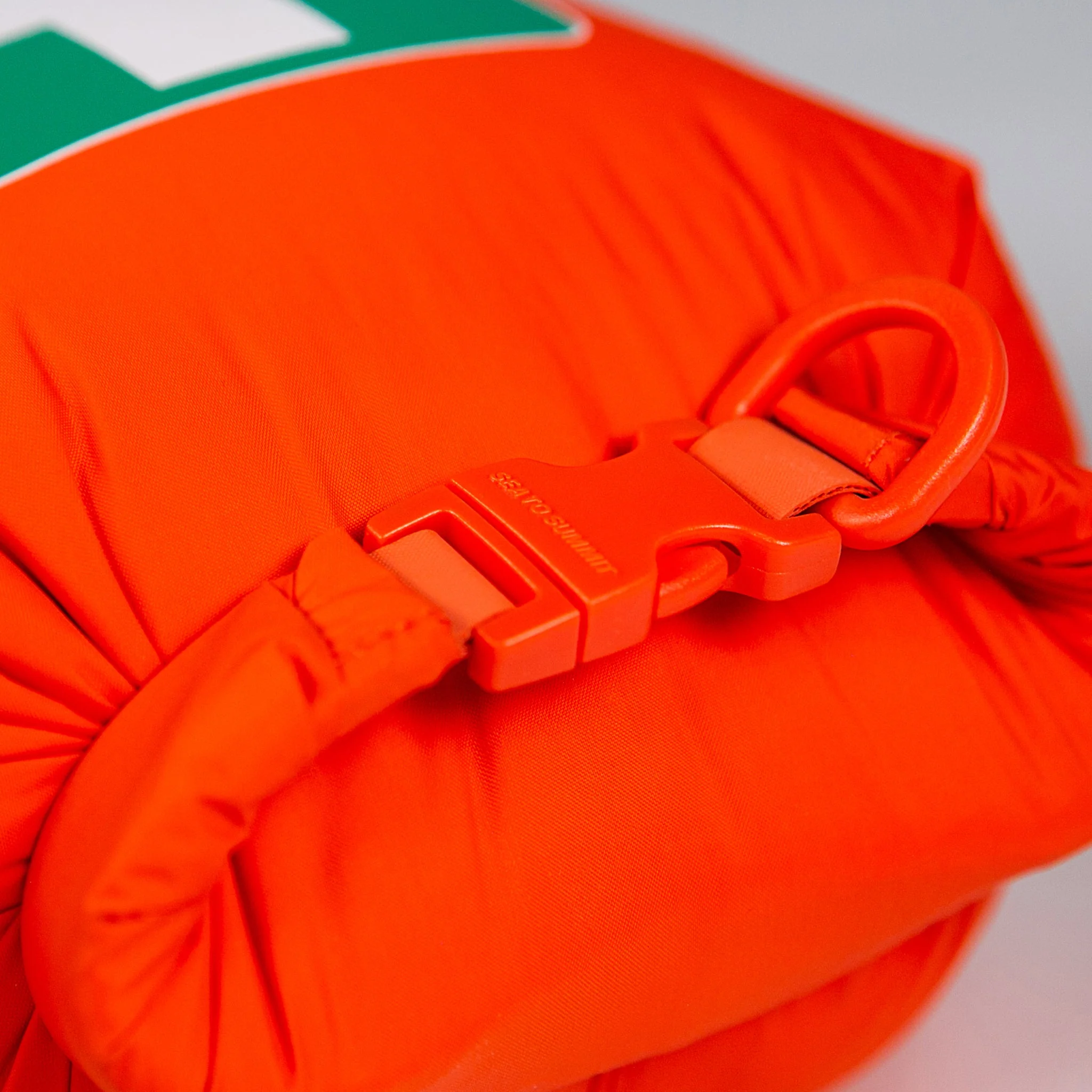 Lightweight Dry Bag First Aid (Like New) - Image 9